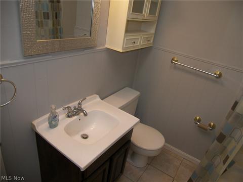 307 Olive St, Elyria, OH 44035 photo 17