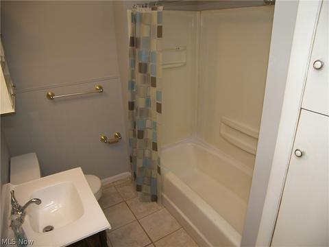 307 Olive St, Elyria, OH 44035 photo 16