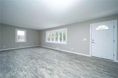 2860 Maple Rd, Jefferson, OH 44047 photo 5