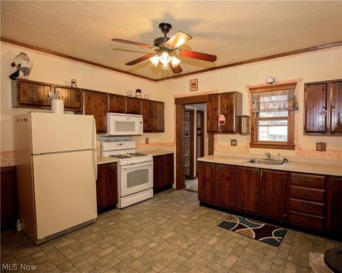 339 Columbus St, Elyria, OH 44035 photo 8