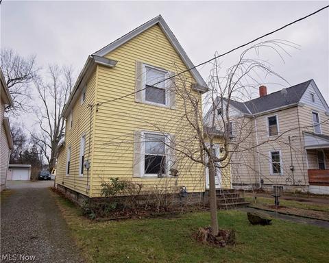 339 Columbus St, Elyria, OH 44035 photo 2
