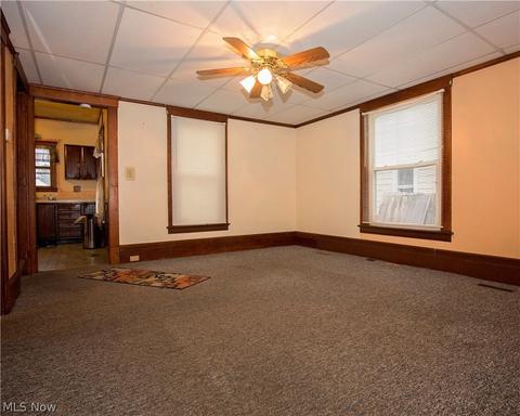 339 Columbus St, Elyria, OH 44035 photo 4