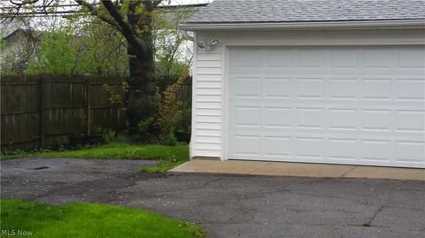 20103 Libby Rd, Maple Heights, OH 44137 photo 20