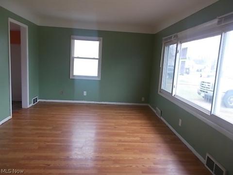 218 Franklin Ave, Elyria, OH 44035 photo 8
