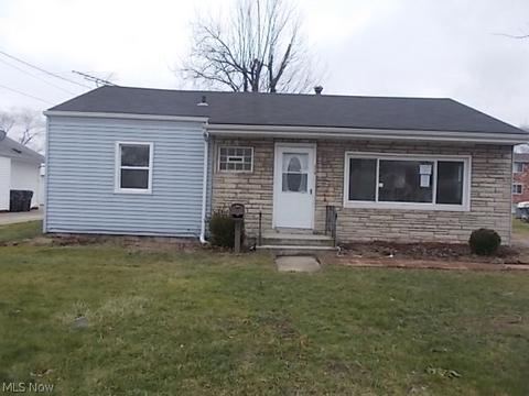 218 Franklin Ave, Elyria, OH 44035 photo 1