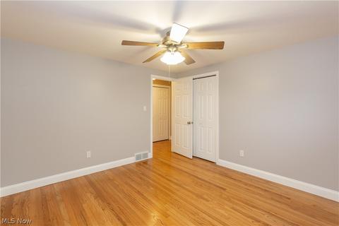 2247 Augustine Dr, Parma, OH 44134 photo 14