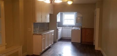 3475 Path Dr, Akron, OH 44319 photo 4