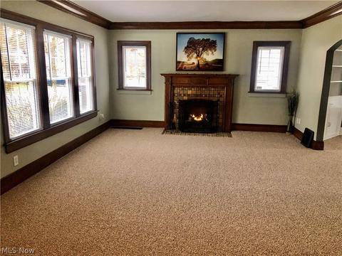 474 Sunset View Dr, Akron, OH 44320 photo 6
