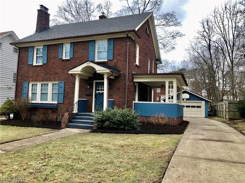 474 Sunset View Dr, Akron, OH 44320 photo 1