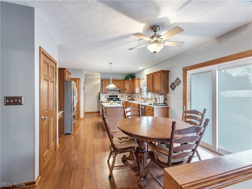  471 Bobwhite Trl, Akron, OH 44319 photo 11