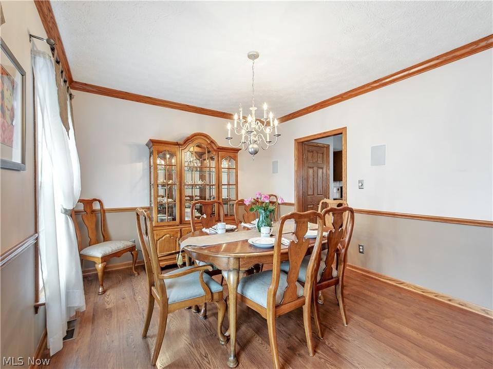  471 Bobwhite Trl, Akron, OH 44319 photo 6