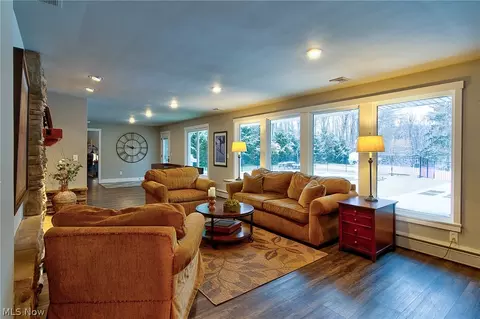 34885 Mcafee Dr, Solon, OH 44139 photo 6