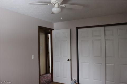 2081 Windham St NE, Canton, OH 44721 photo 16
