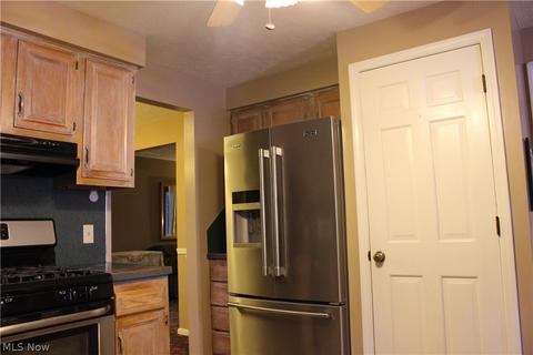 2081 Windham St NE, Canton, OH 44721 photo 7