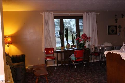 2081 Windham St NE, Canton, OH 44721 photo 9