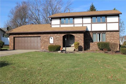 2081 Windham St NE, Canton, OH 44721 photo 1