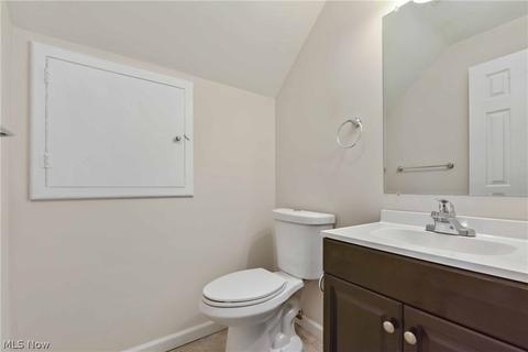 1704 Gulf Rd, Elyria, OH 44035 photo 20