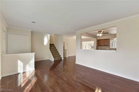 1704 Gulf Rd, Elyria, OH 44035 photo 5