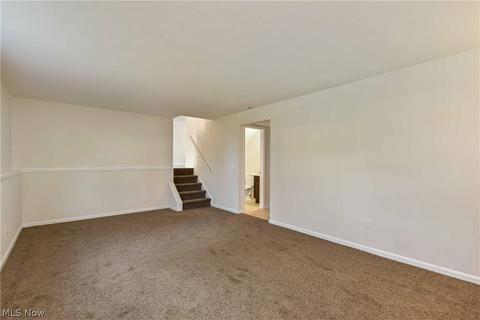 1704 Gulf Rd, Elyria, OH 44035 photo 19