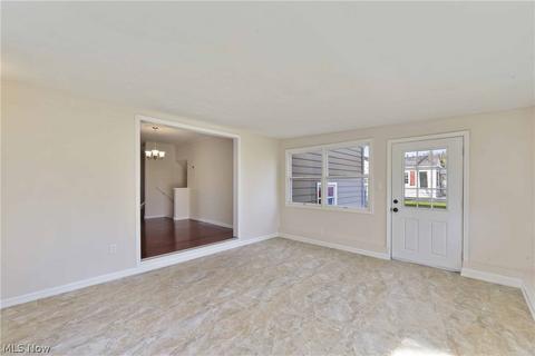 1704 Gulf Rd, Elyria, OH 44035 photo 14