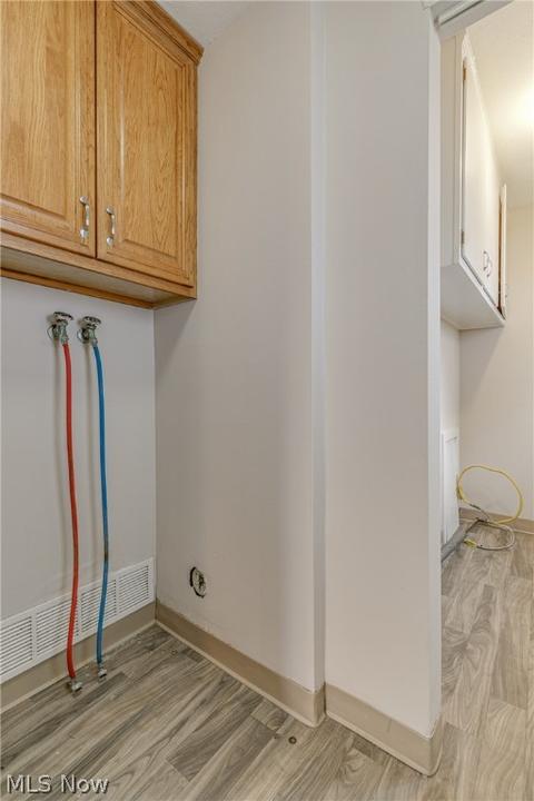 30113 Robert St, Wickliffe, OH 44092 photo 14