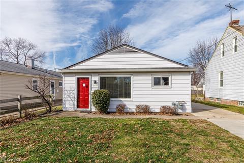 30113 Robert St, Wickliffe, OH 44092 photo 1