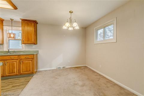 30113 Robert St, Wickliffe, OH 44092 photo 7