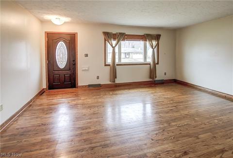 2338 Augustine Dr, Parma, OH 44134 photo 11