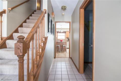 3772 Compton Ct, Stow, OH 44224 photo 2