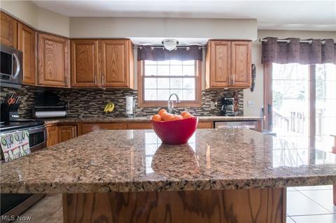 3772 Compton Ct, Stow, OH 44224 photo 6