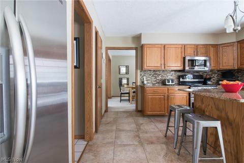 3772 Compton Ct, Stow, OH 44224 photo 7