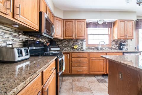 3772 Compton Ct, Stow, OH 44224 photo 8