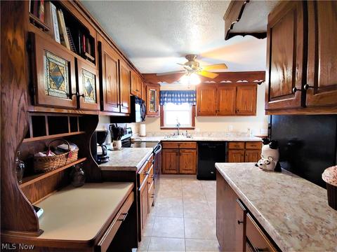 5963 Auster Rd, Wakeman, OH 44889 photo 3
