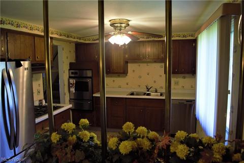 6326 Melshore Dr, Mentor, OH 44060 photo 8