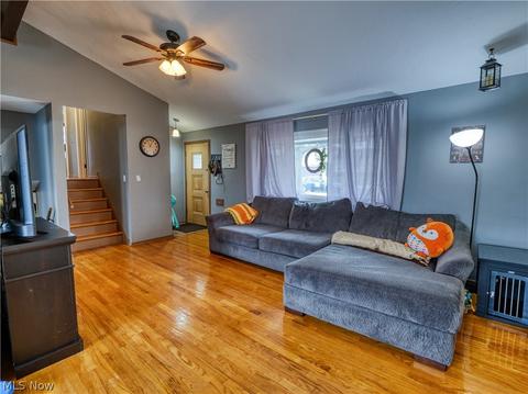 3140 Hetzel Dr, Parma, OH 44134 photo 6