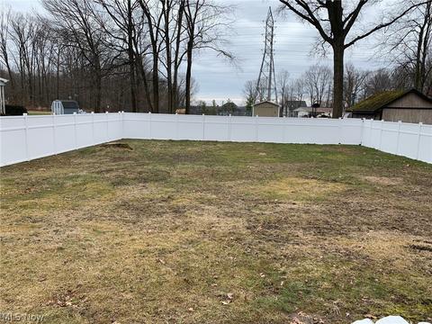 857 Oakridge Dr, Youngstown, OH 44512 photo 17