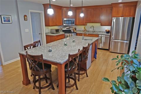 1009 Dockway Dr, Huron, OH 44839 photo 3