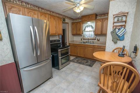 5511 Alber Ave, Parma, OH 44129 photo 10