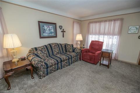 5511 Alber Ave, Parma, OH 44129 photo 4