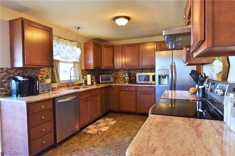 612 Oakridge Dr, Boardman, OH 44512 photo 12