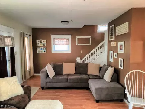 134 William Ave, Bellevue, OH 44811 photo 2