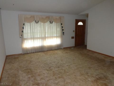 1014 Decker Dr, Parma, OH 44134 photo 8