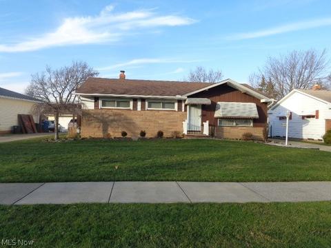 1014 Decker Dr, Parma, OH 44134 photo 26