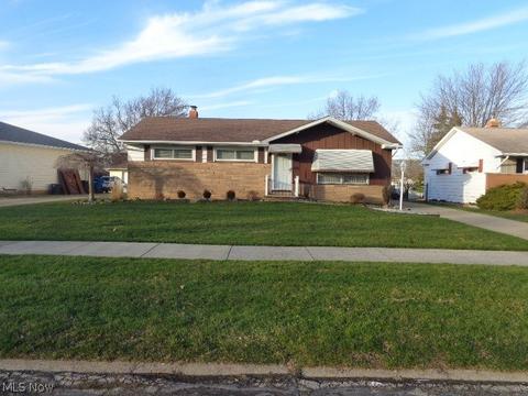 1014 Decker Dr, Parma, OH 44134 photo 7