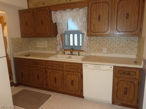 1014 Decker Dr, Parma, OH 44134 photo 11