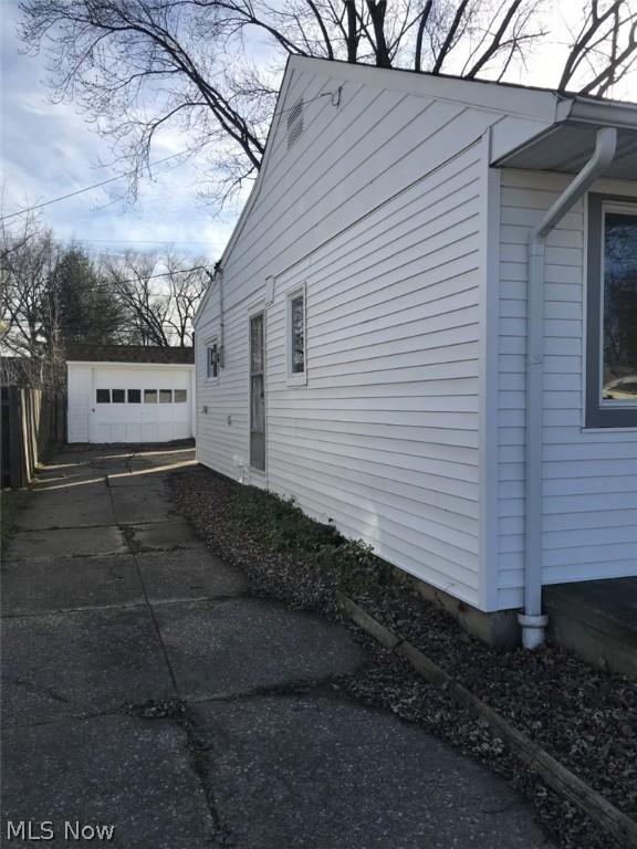  13613 Leroy Ave, Cleveland, OH 44135 photo 18