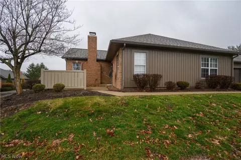 3647 Barrington Pl NW, Canton, OH 44708 photo 2