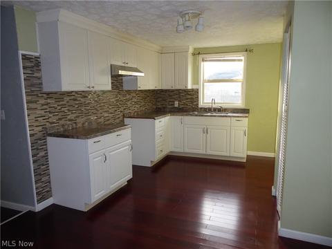 1674 E 32 St, Lorain, OH 44055 photo 7