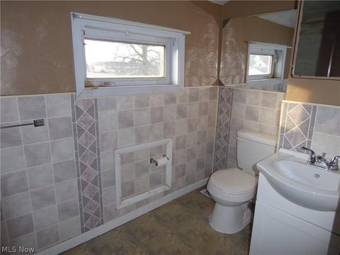1674 E 32 St, Lorain, OH 44055 photo 18
