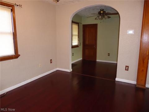 1674 E 32 St, Lorain, OH 44055 photo 4